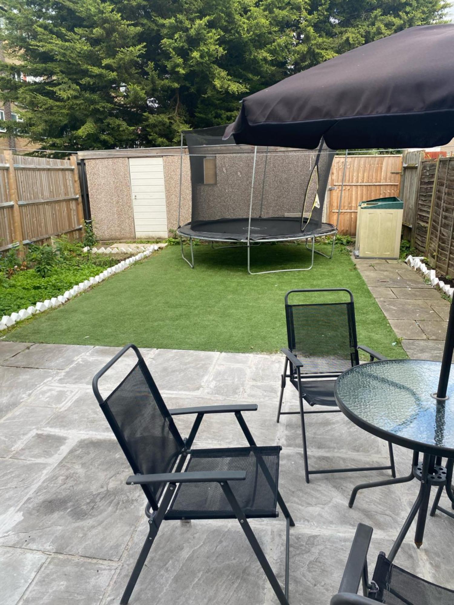 Charming And Cosy London Home, Garden, Parking & Family Fun 미참 외부 사진