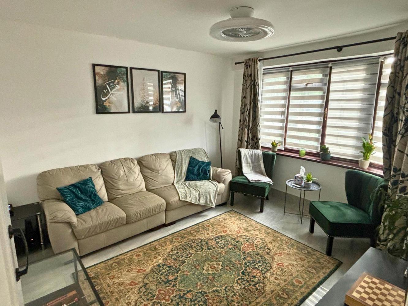 Charming And Cosy London Home, Garden, Parking & Family Fun 미참 외부 사진